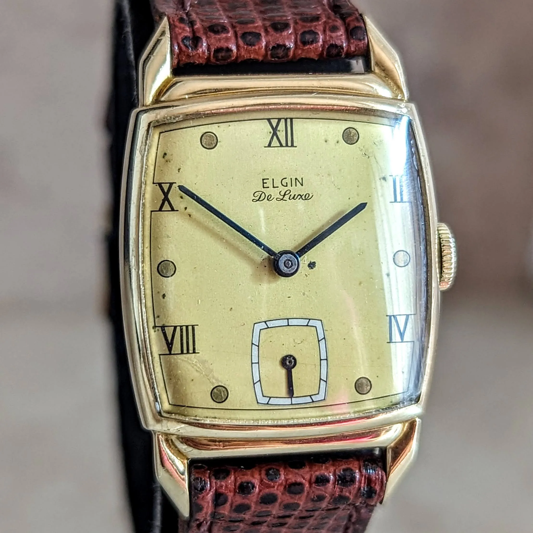 1946 ELGIN DeLuxe Watch 17 Jewels Grade 558 U.S.A. Vintage Wristwatch