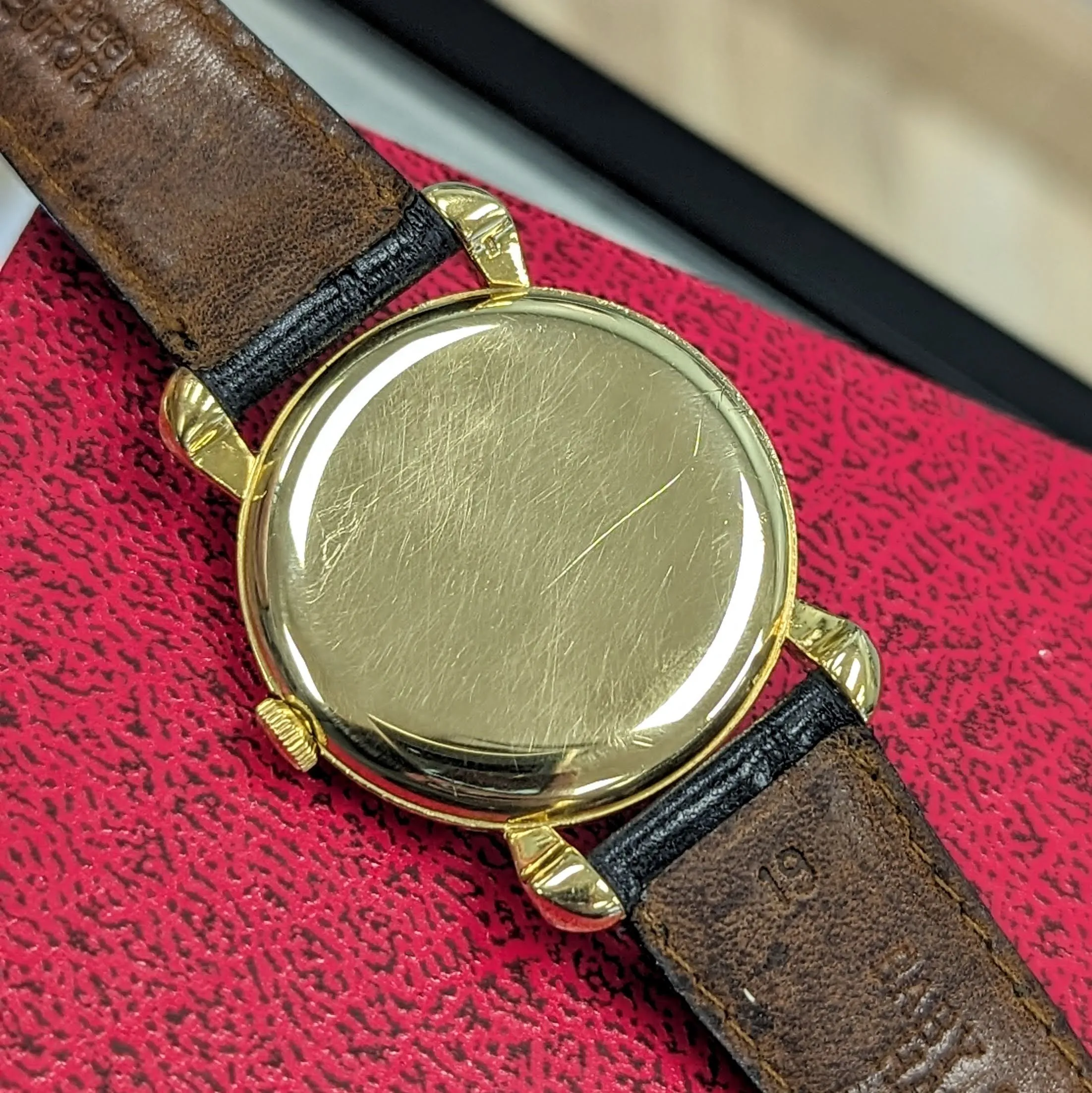 1949 LONGINES Wristwatch Ref. 5950 ALL 18K Solid GOLD 17 Jewels Fancy Lugs Watch