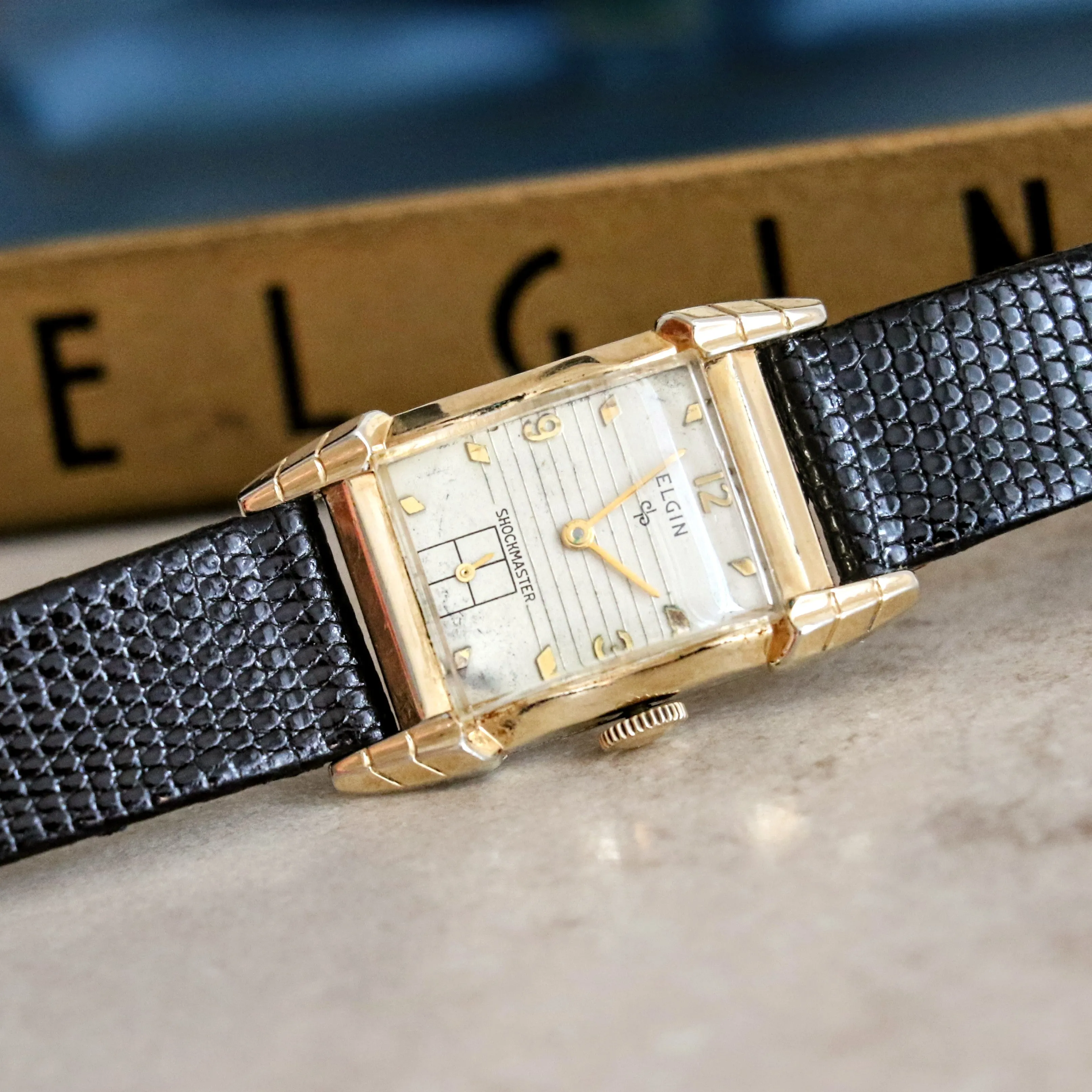 1953 ELGIN Durapower Wristwatch Shockmaster Grade 674 ADJ’D 17 Jewels U.S.A. Watch