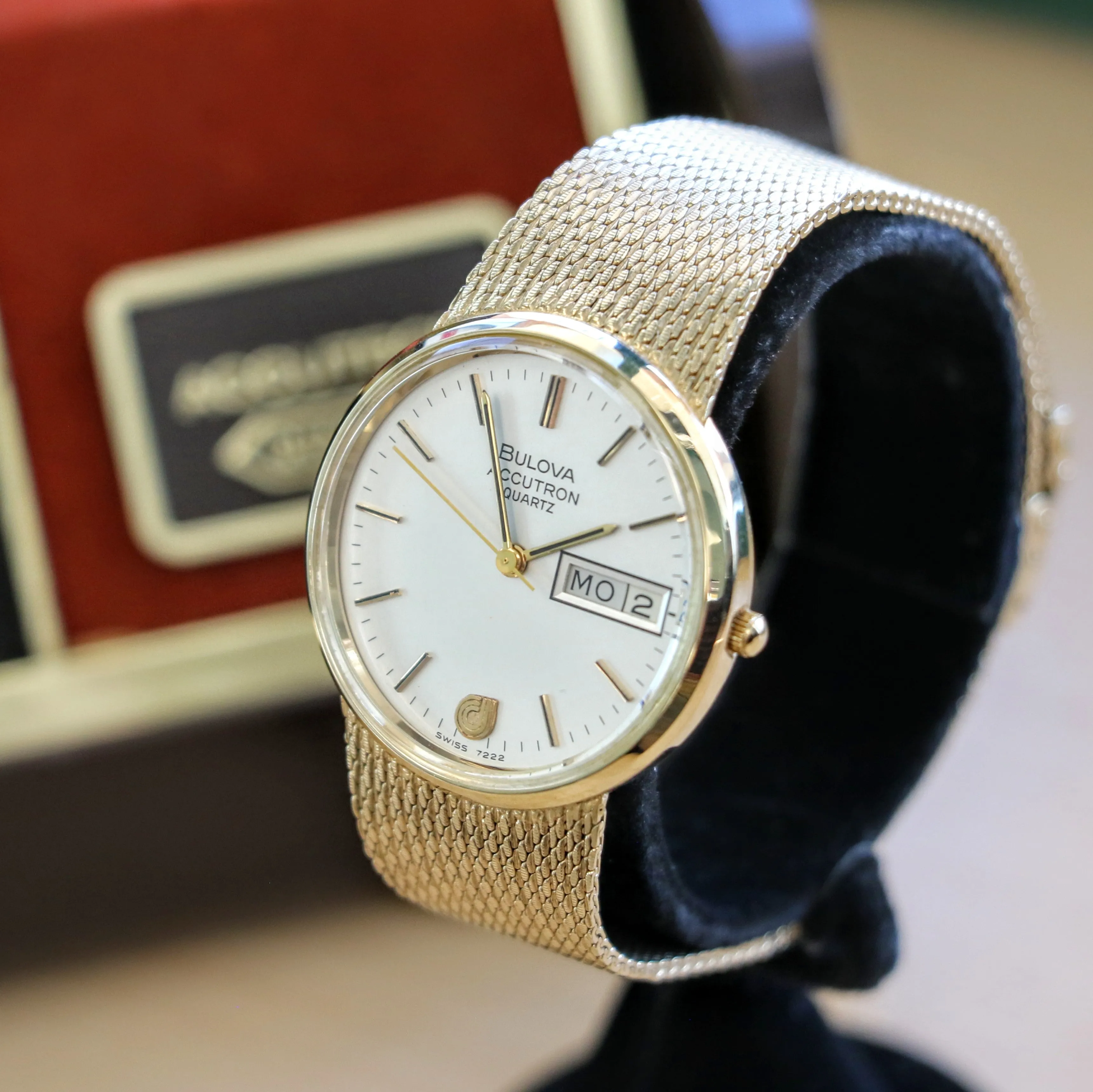 1981 BULOVA Accutron Quartz Day/Date Corporate Gift Mesh Bracelet & Box - All Original