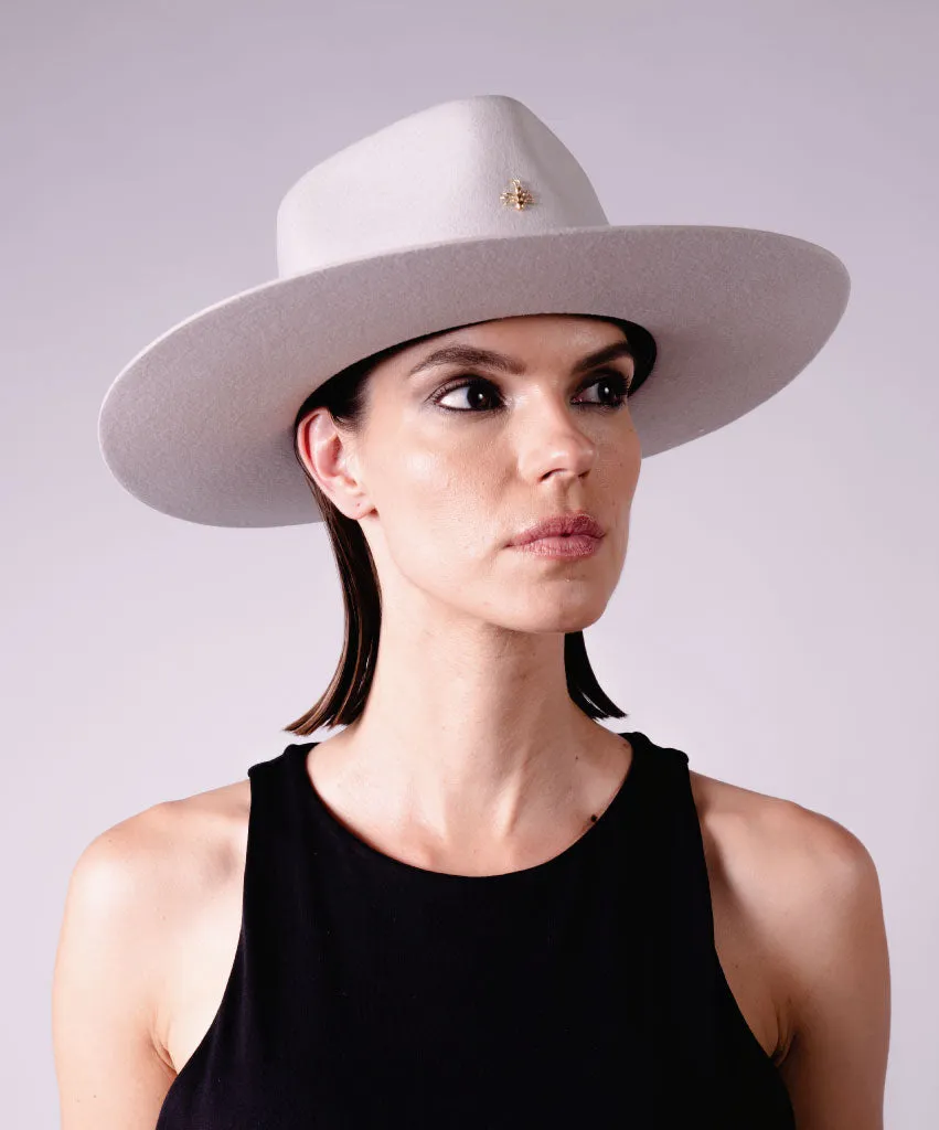 ADVENTURE GRAY HAT