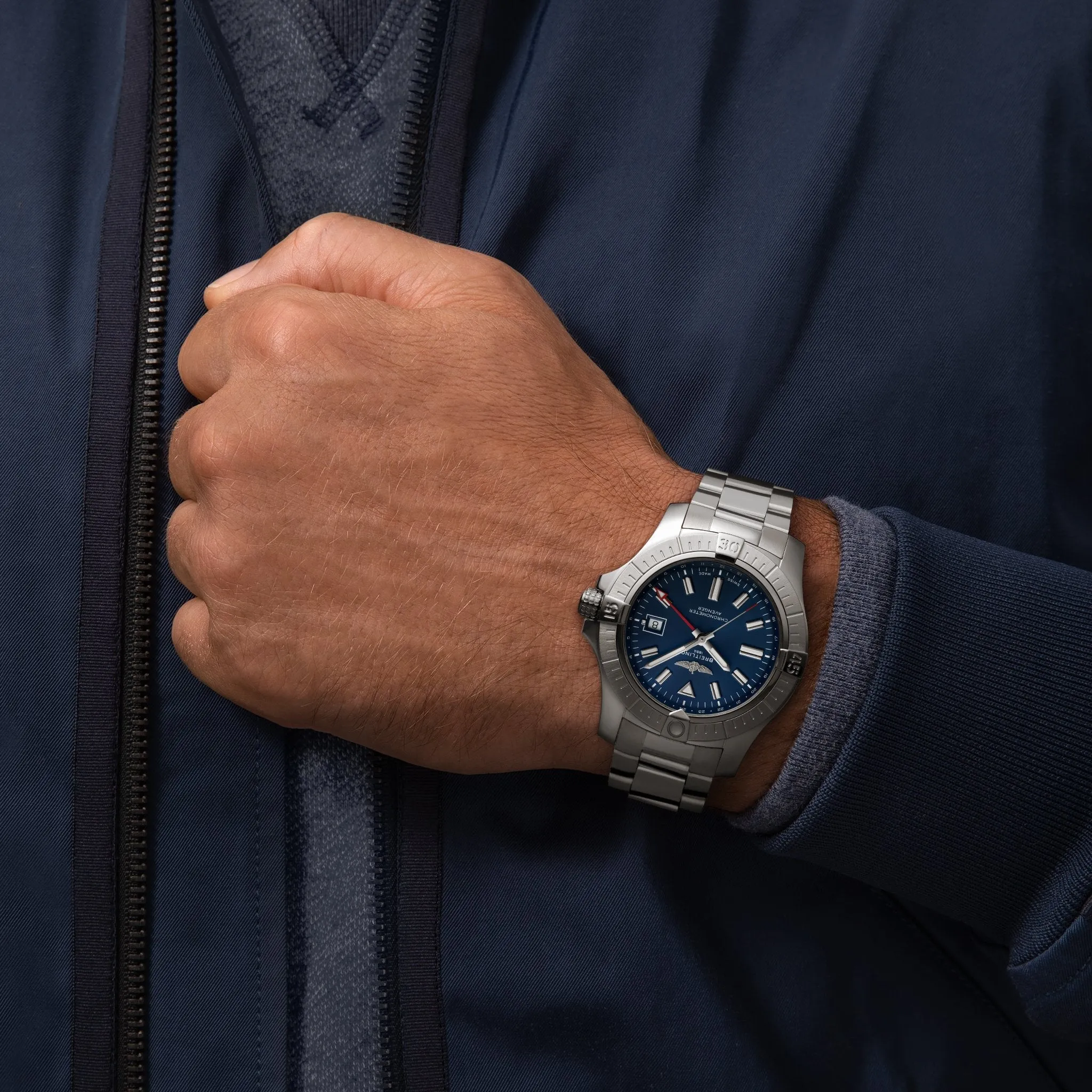 BRT Watch Avenger AutoMTic GMT 45 Steel Bracelet D