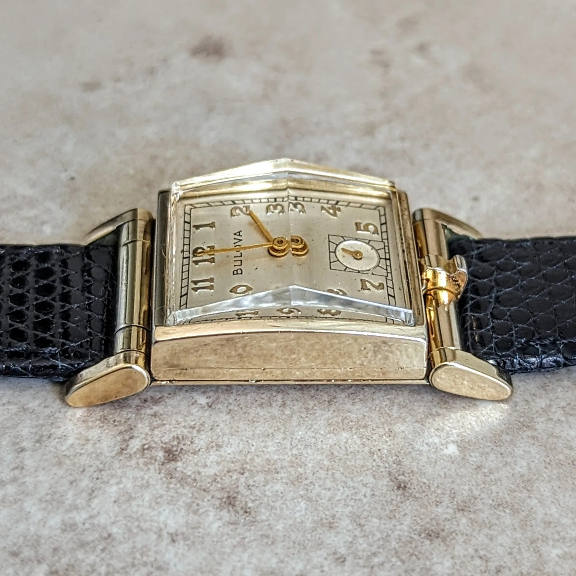 BULOVA 1950 Photo Watch “A” Photo Frame Wristwatch 17 Jewels Cal. 8AC U.S.A. Made