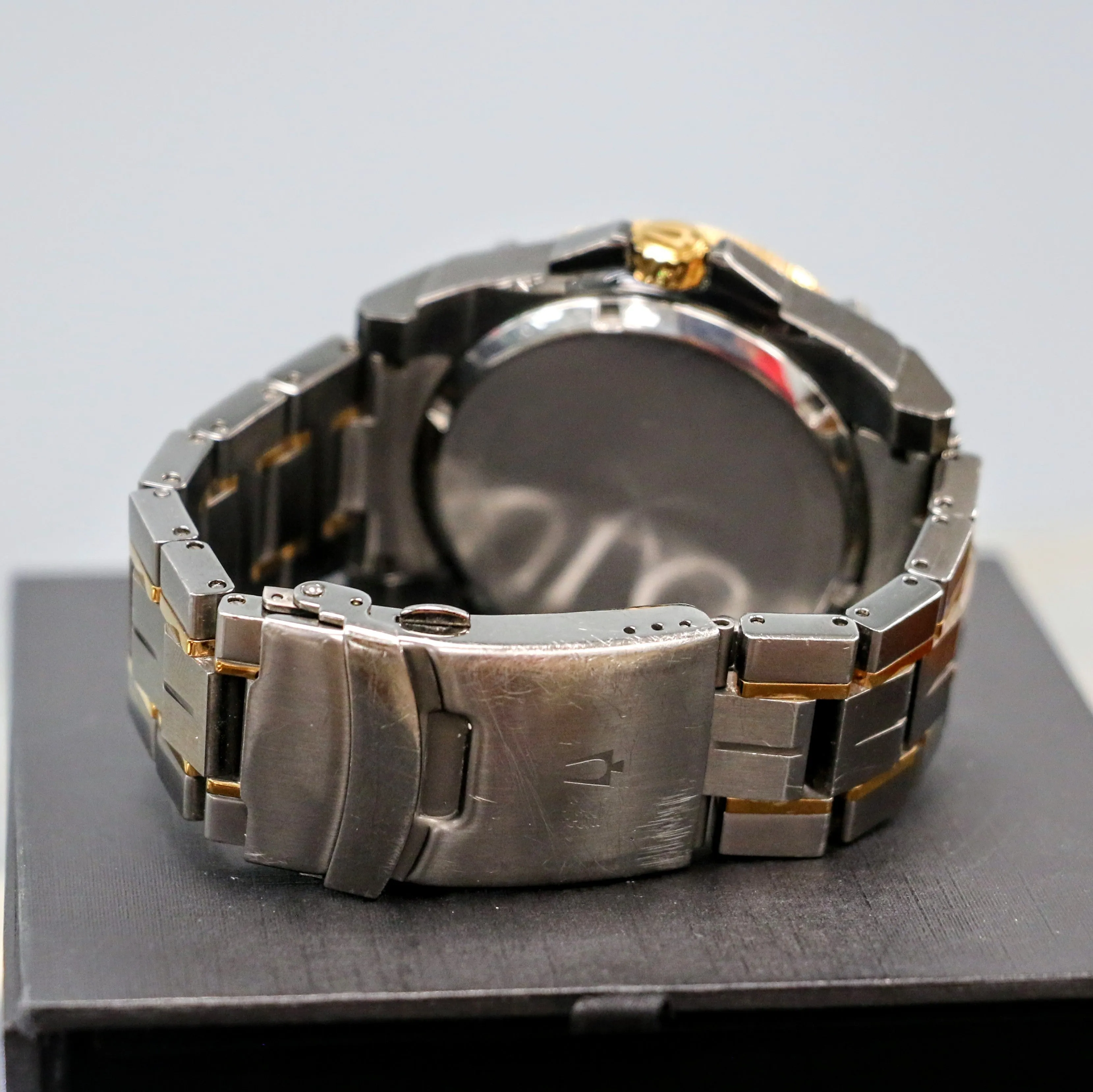 BULOVA 300M Precisionist 262kHz Diamond Dial - 98D149 - In Box & Extra Links!