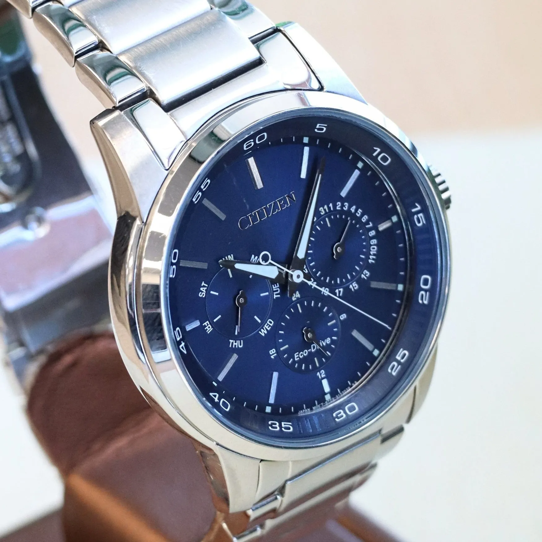 CITIZEN Corso Watch Ref. BU2010-57L Eco-Drive Calendar Wristwatch