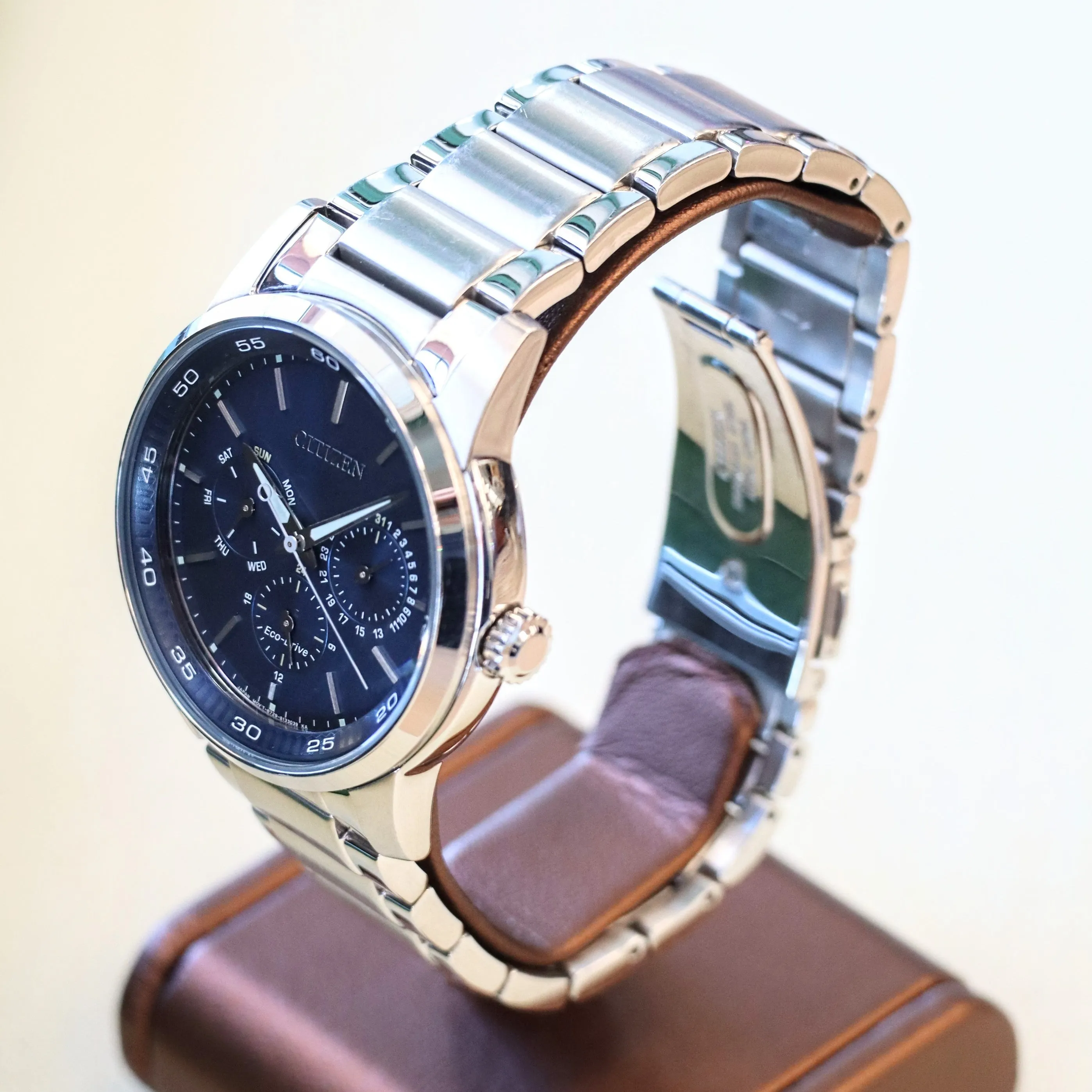 CITIZEN Corso Watch Ref. BU2010-57L Eco-Drive Calendar Wristwatch