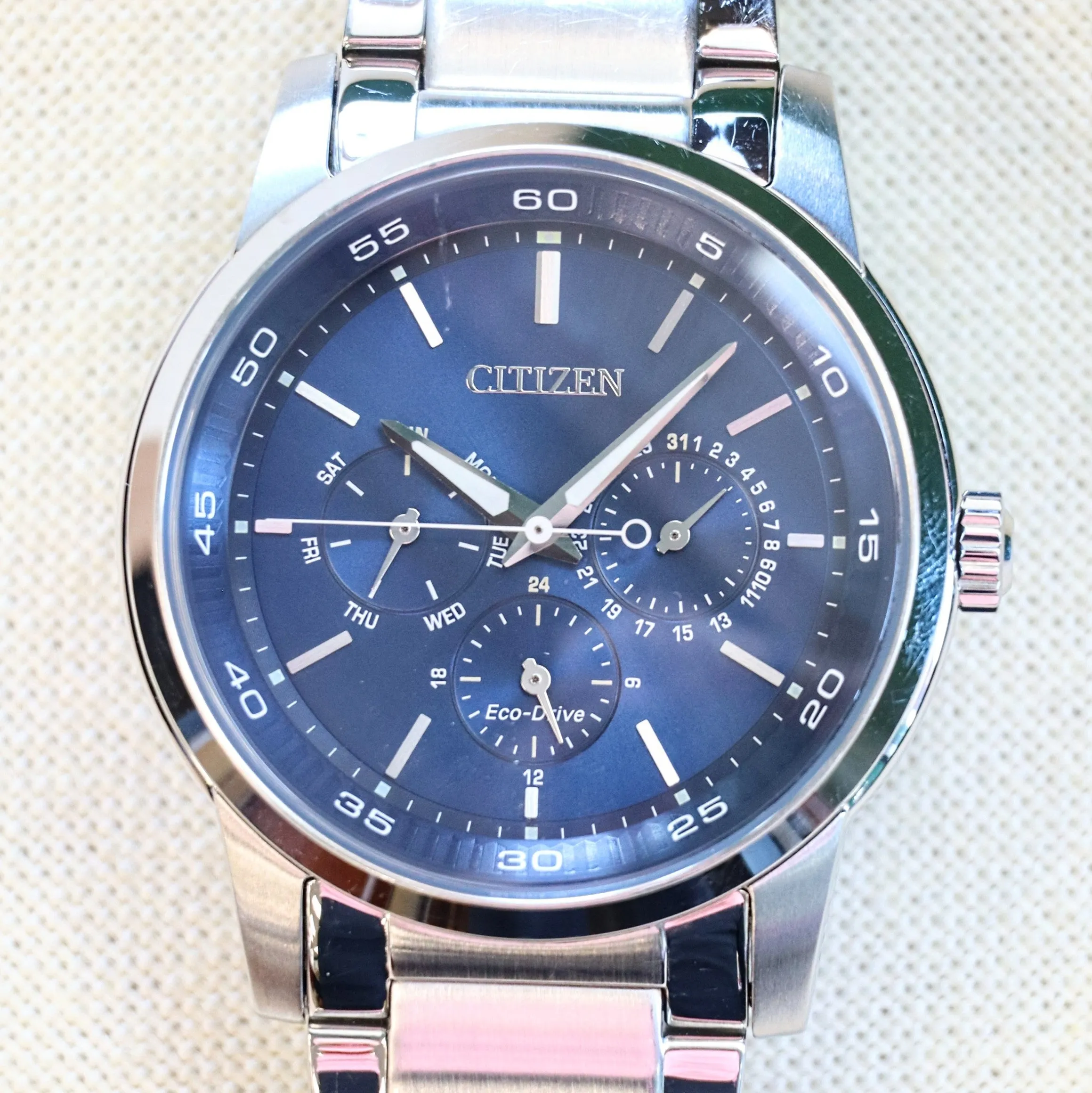 CITIZEN Corso Watch Ref. BU2010-57L Eco-Drive Calendar Wristwatch