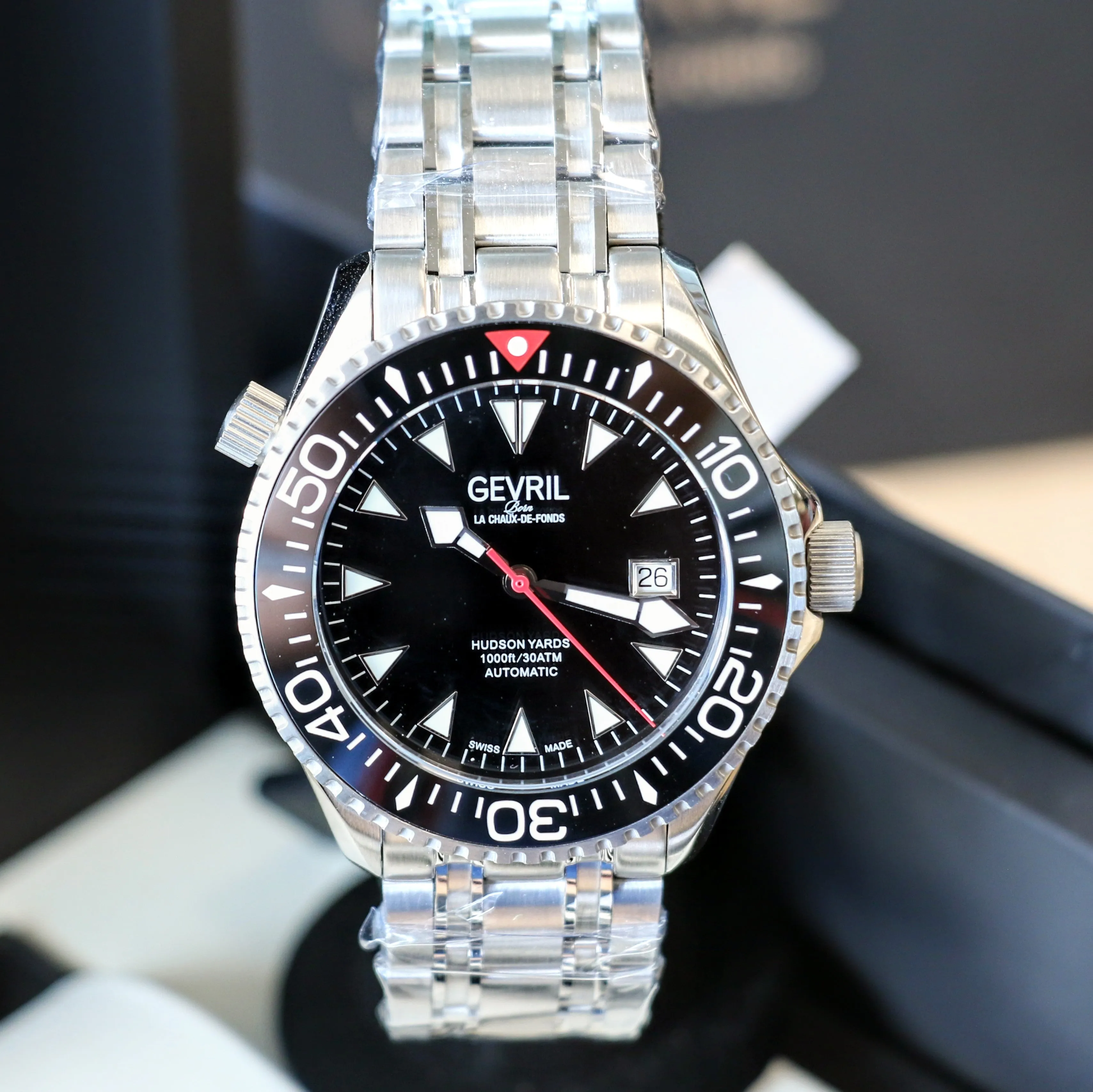 GEVRIL Hudson Yards Automatic Diver Watch Model 48800 - Display Back - BOX & Papers!