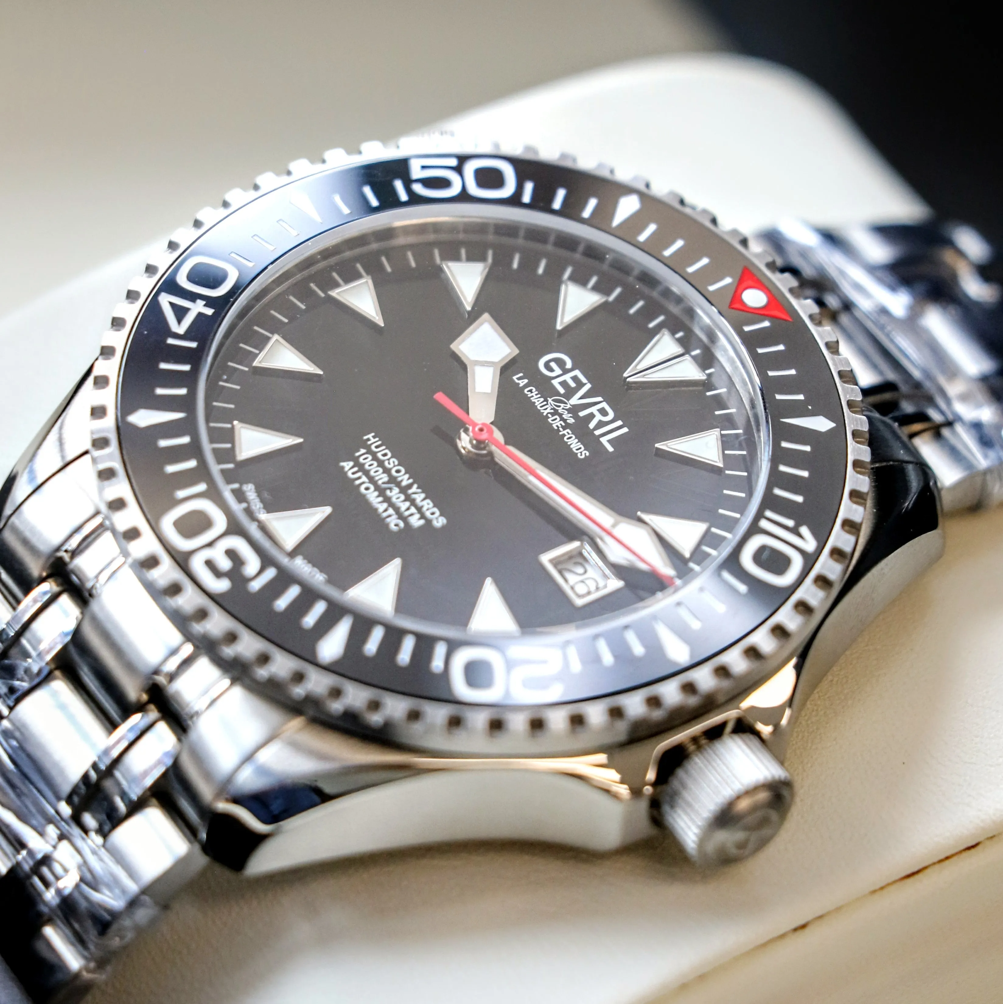 GEVRIL Hudson Yards Automatic Diver Watch Model 48800 - Display Back - BOX & Papers!