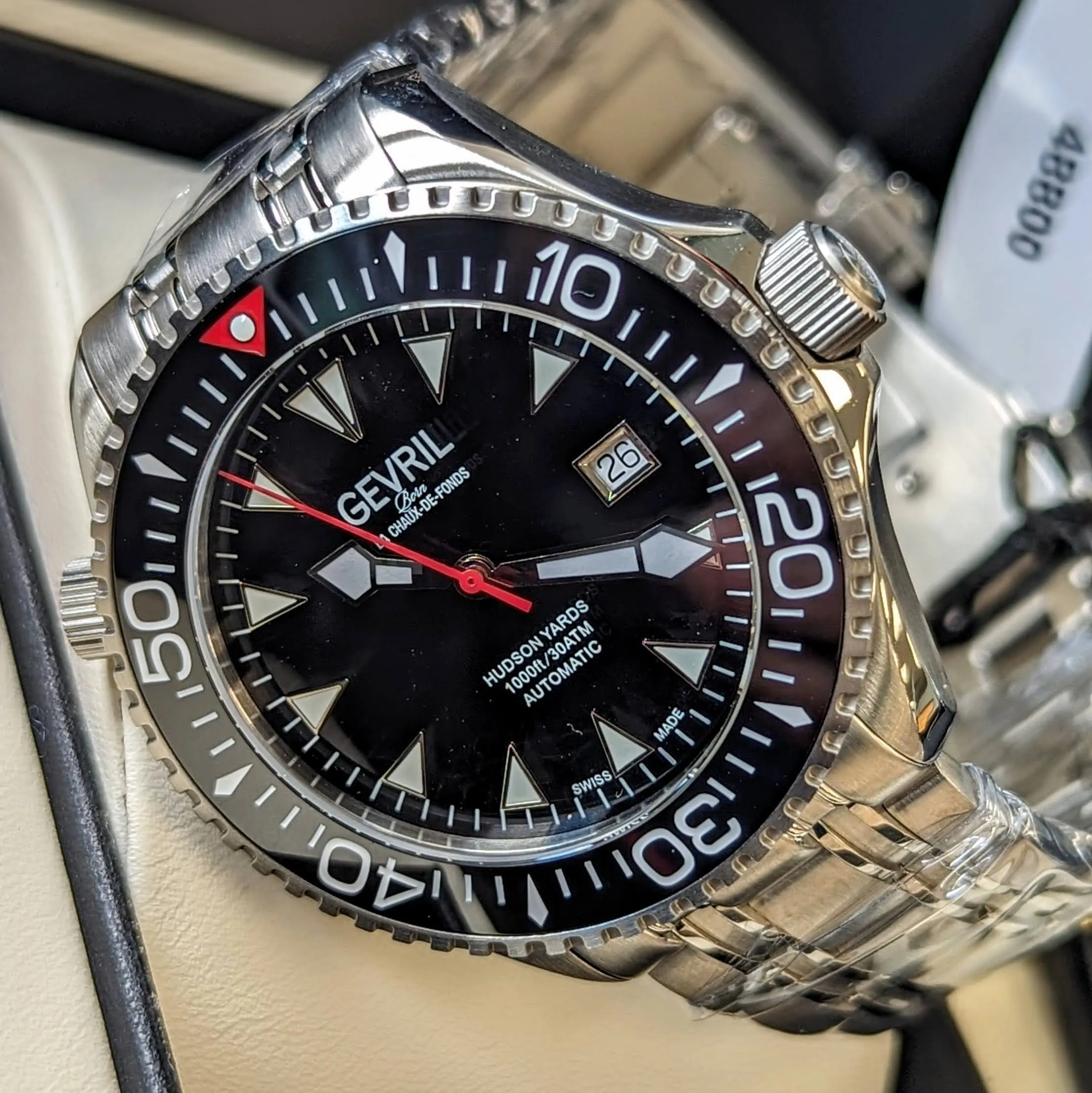 GEVRIL Hudson Yards Automatic Diver Watch Model 48800 - Display Back - BOX & Papers!
