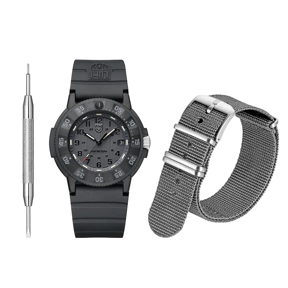 Luminox Mens Navy SEAL Black Dial Band Original Limited Edition Quartz Watch - XS.3001.EVO.Z