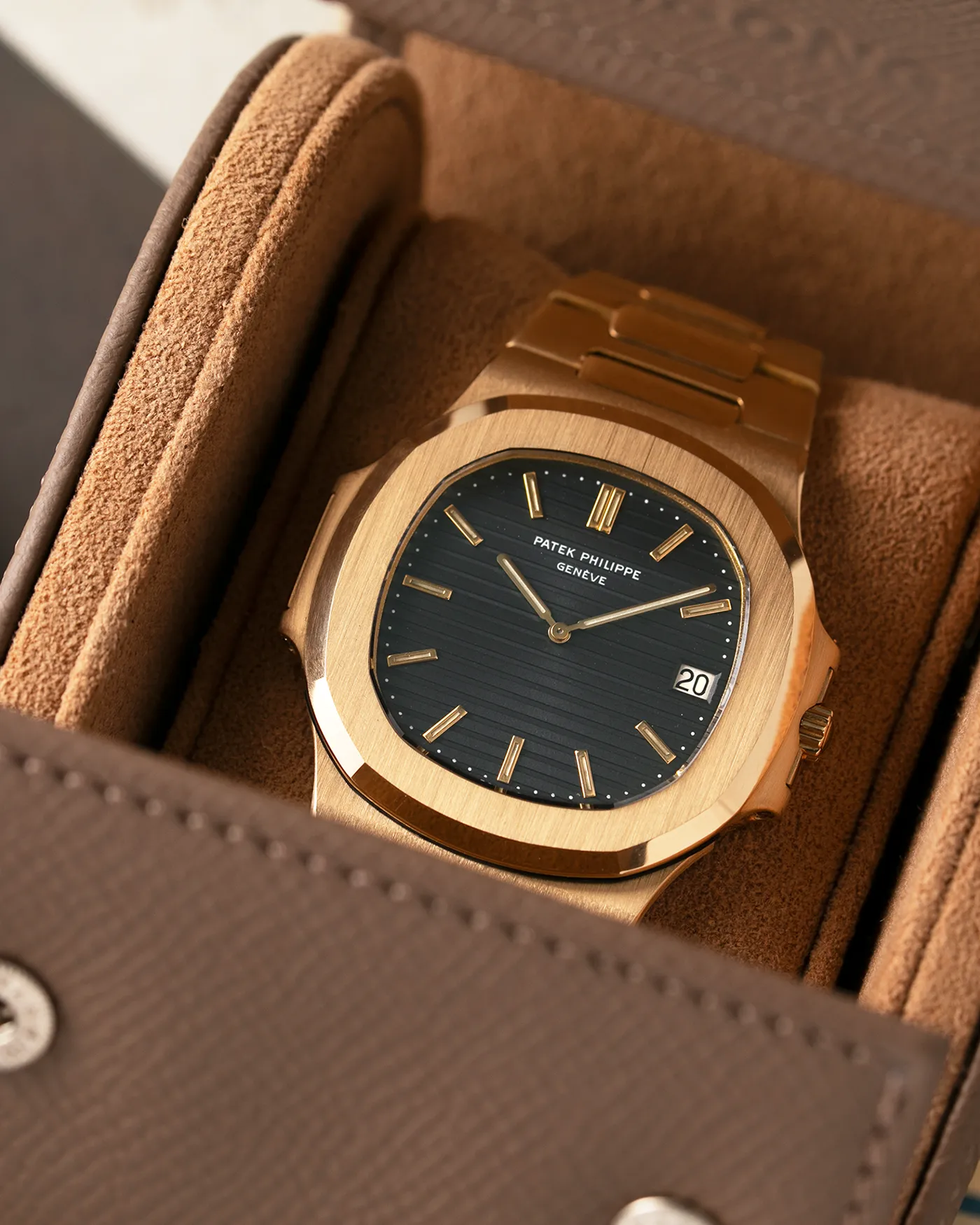 Patek Philippe Nautilus 3700J Jumbo