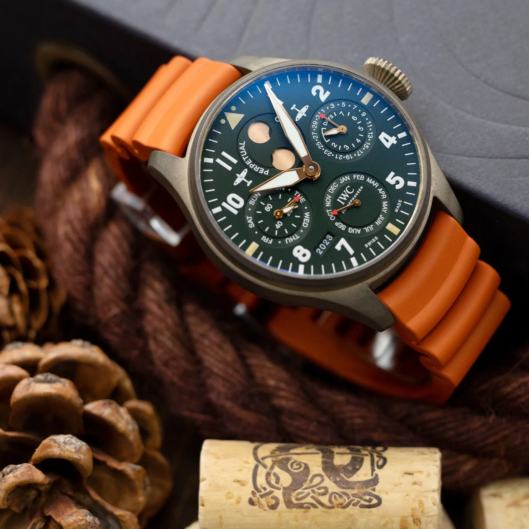 Q.R. Firewave Resilient Curved End FKM rubber Watch Strap, Burnt Orange 22mm