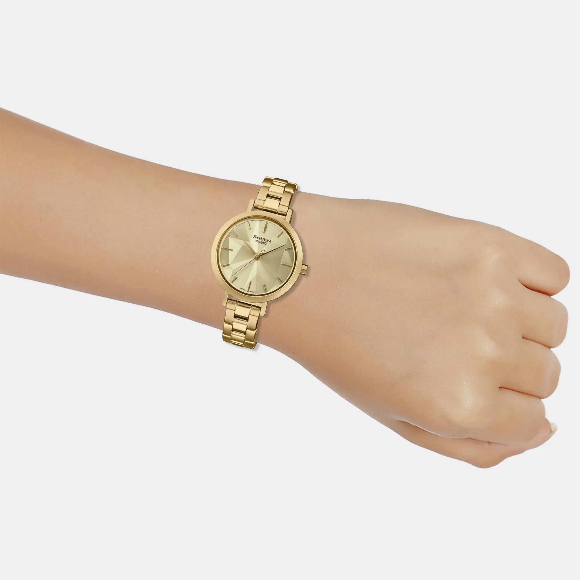 Sheen Gold Women's Analog Stainless Steel Watch SH302 - SHE-4558G-9AUDF