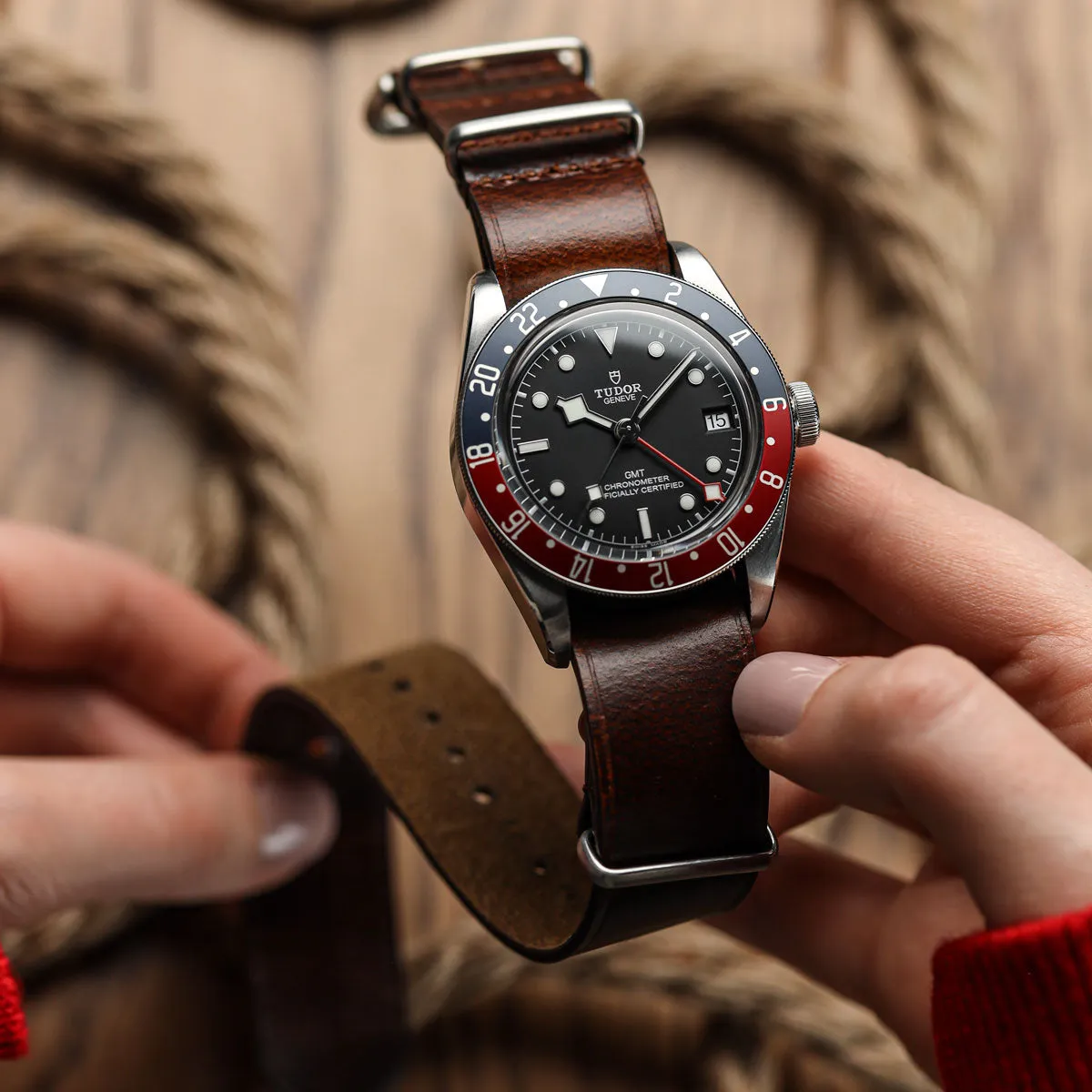 WatchGecko Genuine Leather British Military Watch Strap: Cambridge - Reddish Brown